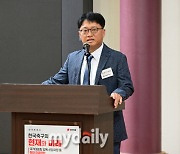 [MD포토] 양종구 한국체육기자연맹 회장 '한국 축구에 대해 토론하는 자리'