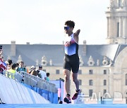 피니시 라인 향해 달리는 김황태