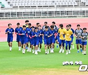 러닝으로 몸푸는 축구대표팀 [사진]