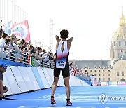 파리 패럴림픽 철인 3종 완주한 김황태