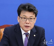 진성준 "대통령 '망상 경제' 빠져…지역화폐법 신속 처리할 것"