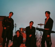 데이식스, ‘밴드 에이드’ 터졌다…차트는 ‘녹아내려요’