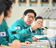 박형준 부산시장, 전통시장 방문 추석 물가 점검