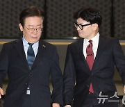 '레닌·또라이·게엄' 막말·음모론에…여야 협치 기류 흔들