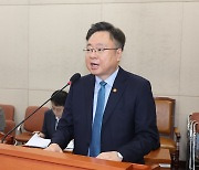 조규홍 “의대 증원했다고 의사가 병원 떠난 사례, 세계에 유래 없어”