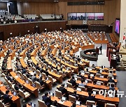 [포토]교섭단체 대표연설하는 박찬대 더불어민주당 원내대표