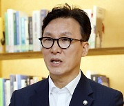 "야권 '계엄 의혹'이 가짜뉴스? 얼마든지 근거대고 토론할것"