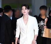 세븐틴 조슈아 ‘눈부신 등장’ [MK포토]