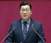 박찬대 "의료대란 비상협의체 · 4년 중임제 개헌 제안"