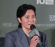 '보통의 가족' 장동건 "술 못 마시는 나, 술 취해 설경구 무릎 베고.." [스타현장]