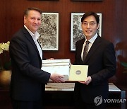 호주 디지털전환청 CEO 만난 이용석 디지털정부혁신실장