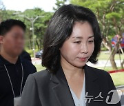 민주 "김건희 터럭 하나 못 건드리더니…추석밥상 제물로 김혜경 소환"