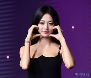 귀여운 트와이스 막내서 '성숙 쯔위'로…기부 약속까지 '핫 데뷔' [종합]