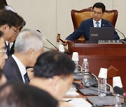 [속보] 野, 국회 행안위서 ‘지역화폐법’ 강행 처리