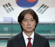 국민의례하는 홍명보 축구대표팀 감독