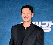 김동욱, '매럭적인 미소' [사진]