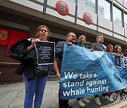 BELGIUM PAUL WATSON PROTEST