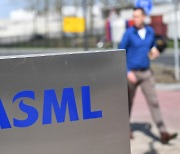 [속보] 네덜란드 정부 “ASML DUV 장비 수출 직접 통제”