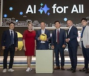 獨 총리도 삼성 'AI 집사' 볼리 매력에 푹 빠졌다 [IFA 2024]