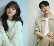 Park Bo-young, Ahn Jae-hong to host Busan film fest opening ceremony