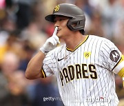 김하성 복귀 임박! MLB닷컴도 주목 "많이 좋아졌지만 100%는 아니다"