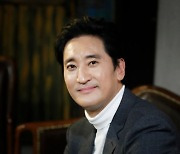 "갑질 폭로하겠다" 협박한 신현준 전 매니저, 실형 선고 후 '행방불명'