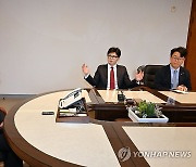 정순택 대주교 예방한 한동훈 대표