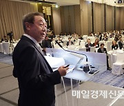 [포토] 기조강연하는 장대환 매경미디어그룹 회장