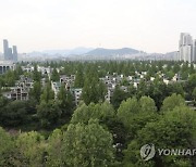 최고급 아파트 노리는 ‘반포주공 1단지’…공사비 증액에 ‘역대급 분양가’ 예고