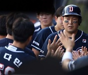 양의지 속죄포&4타점 폭발! 두산, KT 12-2 꺾고 5연패 탈출…하루 만에 4위 탈환 [수원 리뷰]