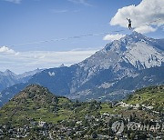 SWITZERLAND SLACKLINE GRAVIT'HIGH