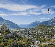 SWITZERLAND SLACKLINE GRAVIT'HIGH