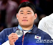 [SC이슈] "♥여친 이상형=강호동"…김민종, 화끈한 열애 공개→알고 보니 '메달급 사랑꾼'