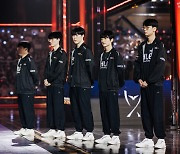 '역대급 업셋 성공'… HLE, '1황' 젠지 3-2로 꺾고 8년만에 정상 등극[LCK]