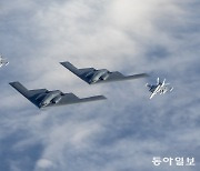 ‘최강 폭격기’ B-2 스피릿, 호주 배치[청계천 옆 사진관]