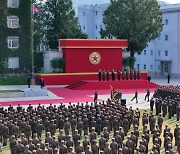 김정은, 포병학교·해군기지 등 군사시설 방문 ··· 9·9절 앞두고 체제 강화?