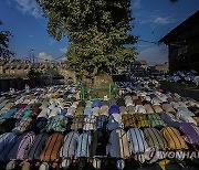 India Kashmir Muslim festival