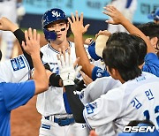 120억 계약이 혜자로 보인다...구자욱, NC전 폭풍 3안타→10G 타율 4할 '불방망이'