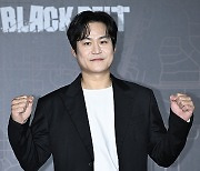 [포토] 김성균 '무도실무관 파이팅'