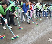 [오늘의 날씨]대구·경북(10일,화)…늦더위 계속, 낮 최고 35도