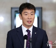 이복현 금감원장 가계대출 관리방안 논의 '은행장 간담회 결과는?'