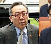 국회 대정부질문 불참한 외교·국방장관…"늦게 열테니 출석하라" 회의 시간 연기