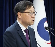 정부 “응급의료센터 인력 확보에 재정 지원…의료진 400명 신규 채용”