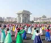 북한, 정권수립 76주년 경축 여맹원 무도회