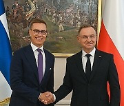 POLAND FINLAND DIPLOMACY