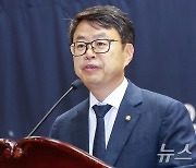 집회 제지 경찰과 충돌…부상 입은 박홍배 "폭력 경찰 규탄" (종합)