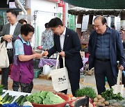 전라남도, 추석 앞두고 광양5일장서 장보기 행사