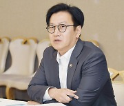 기재차관 “해외 우수인재 확보 필수”…연내 ‘미래세대 비전·중장기 전략’ 마련