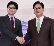 "의료대란 해결 우선" 국회의장 입장에 한동훈 "환영"