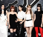 세븐틴, 美 MTV VMA '베스트 그룹'… 르세라핌·리사도 영예